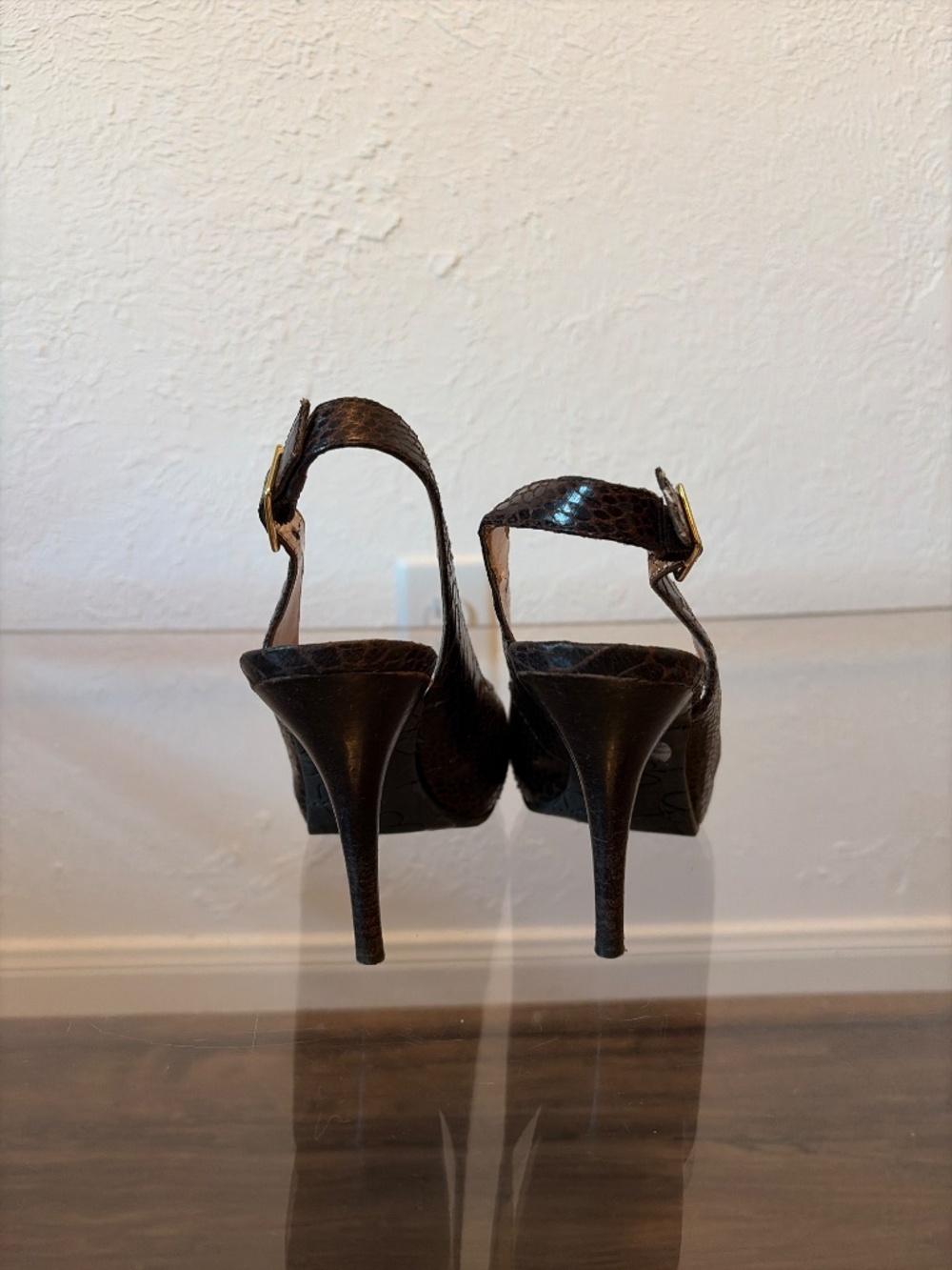Jessica Simpson heels - Picture 3 of 5